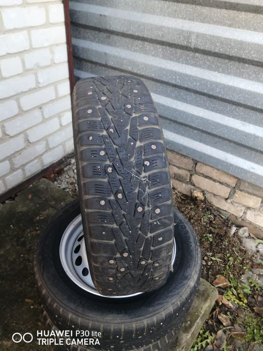 Зимние шины в хорошем состоянии  с дисками
