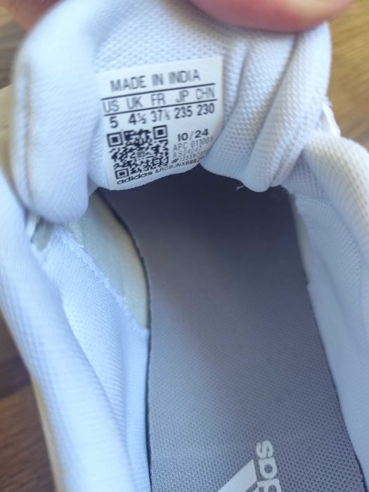 Нови оригинални маратонки Adidas Tensaur C