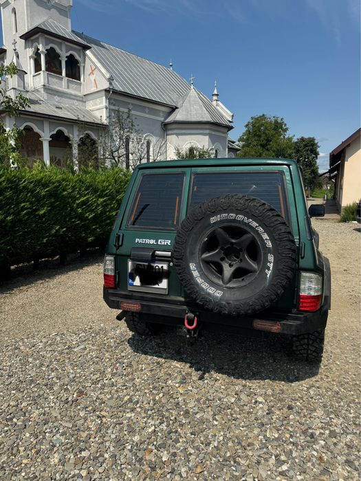 Nissan Patrol y60