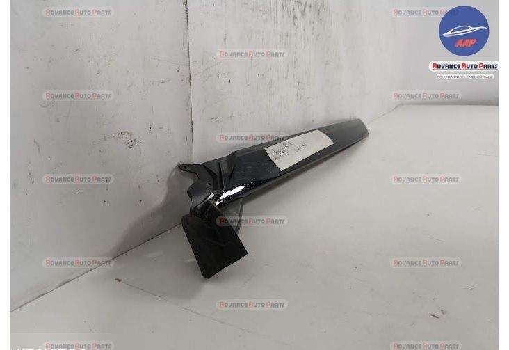 Орнамент Стълб Предно Стъкло Дясна Страна Оригинален Ланд Ровер / Land