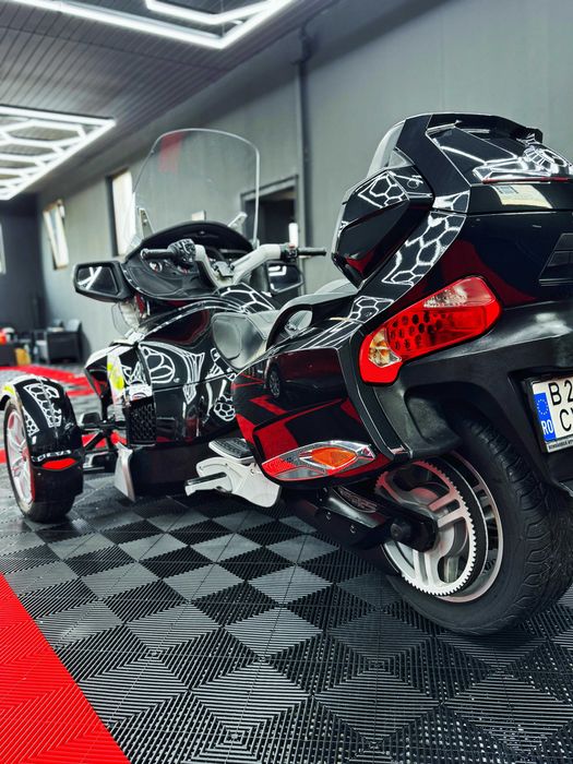 Can-Am Spyder Bombarider RT Limited 2011 1000cm