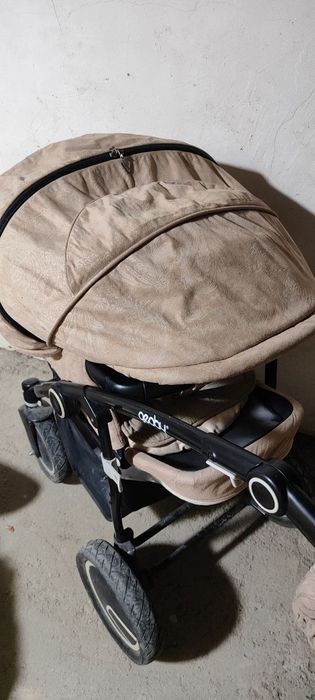 Коляска в хорошем состоянии