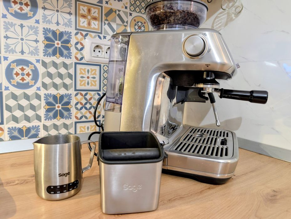 Espressor profesional Sage Barista PRO 15 bari 1650 W + accesorii