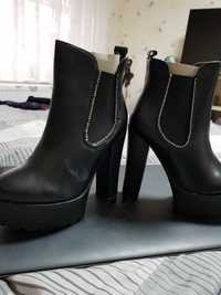 botine negre cu platforma si toc