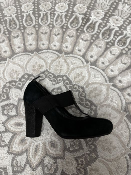 Продам туфли замша