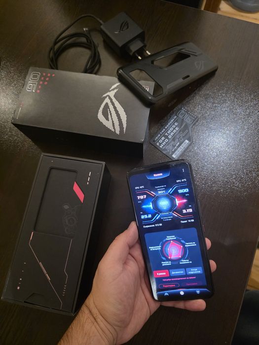 Asus ROG phone 6 16gb RAM в Гаранция