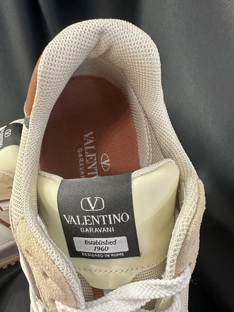 Обувки Valentino