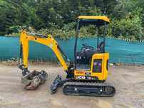 Inchiriere miniexcavator 2 tone
