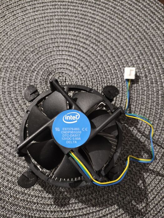 Вентилатор за процесор Intel