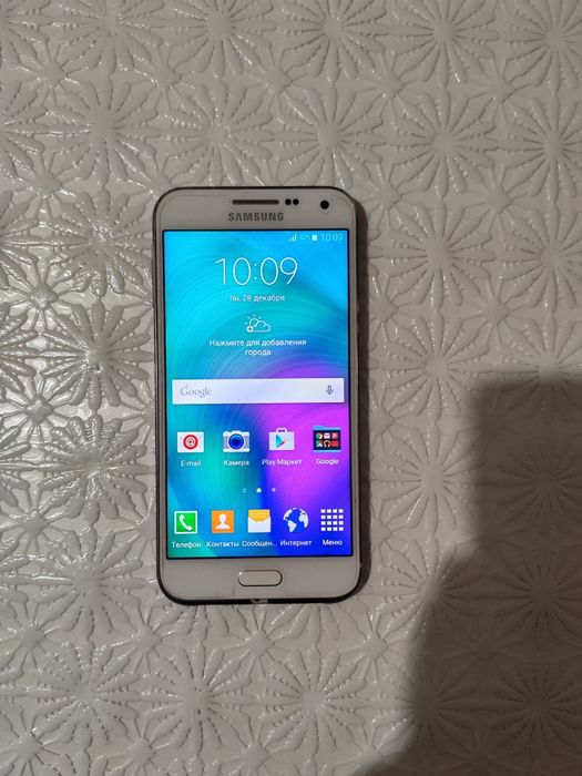 Продам смартфон Samsung