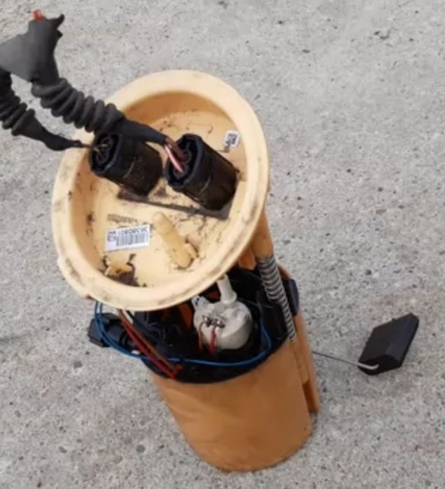 Pompa rezervor 2.0d 143-177cp BMW Seria 3 E91/E90 E92 / Seria 1 E87/81