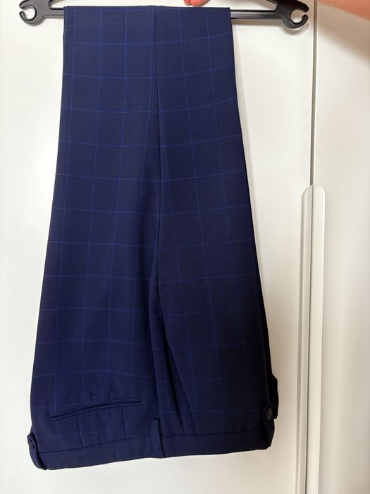 Panataloni eleganti zara marimea 44