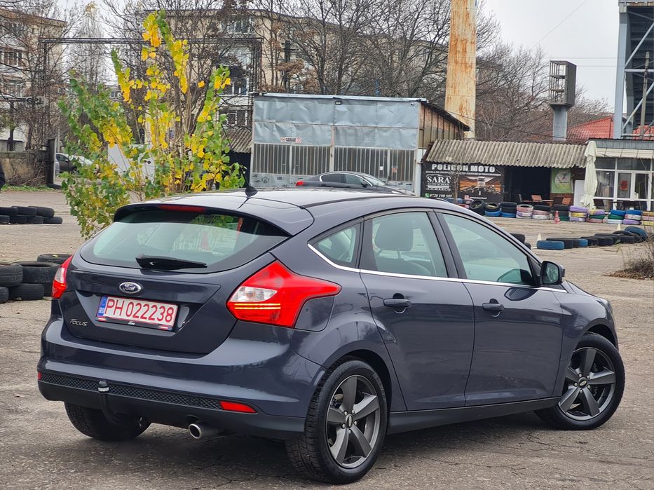 Ford Focus Mk4 TITANIUM * 2011 * 1.6 Benzină * Euro5 * Import Olanda