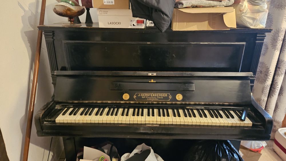 Pianină germană J. Gerstenberger (cca. 1900) – piesă rară, colecție