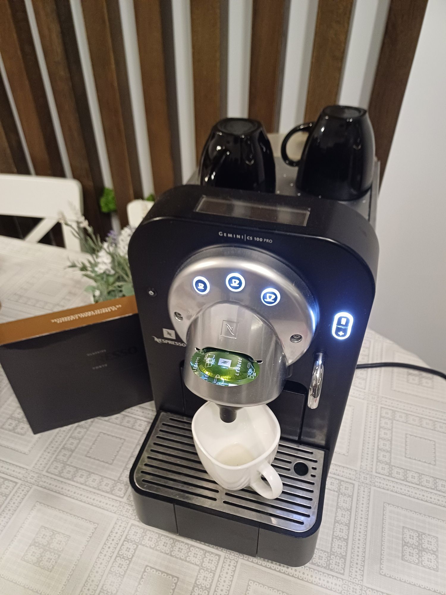 Nespresso Modelul CS100 Pro ,espresor profesional!