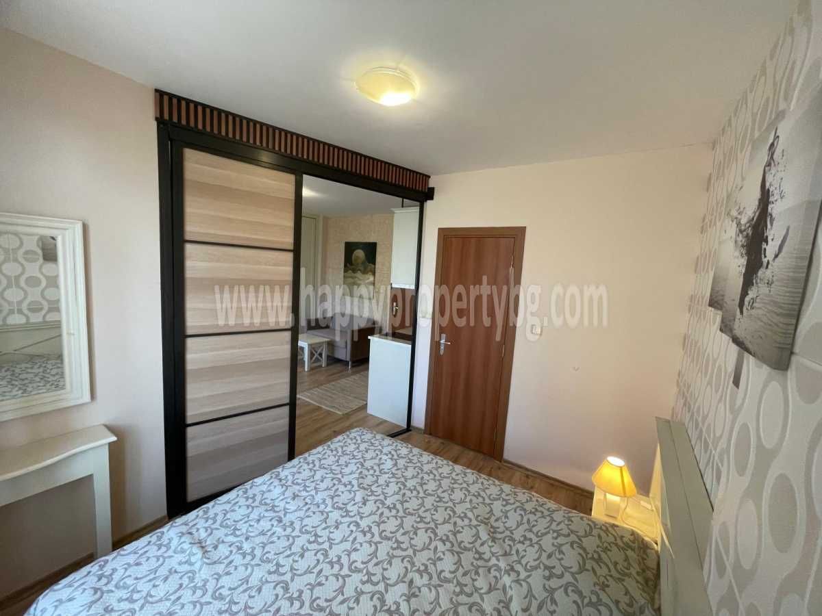 Продава се Тристаен апартамент в к.к. Слънчев бряг - 65 кв.м за 1454 €/кв.м - Снимка #3