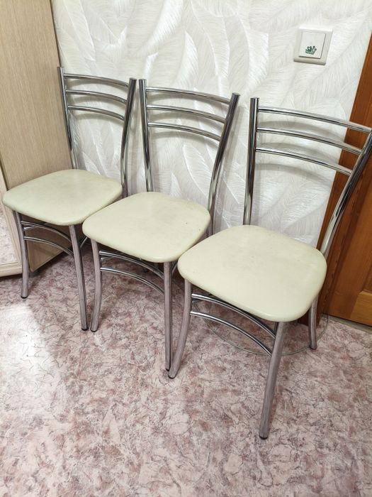 Продаю    стулья