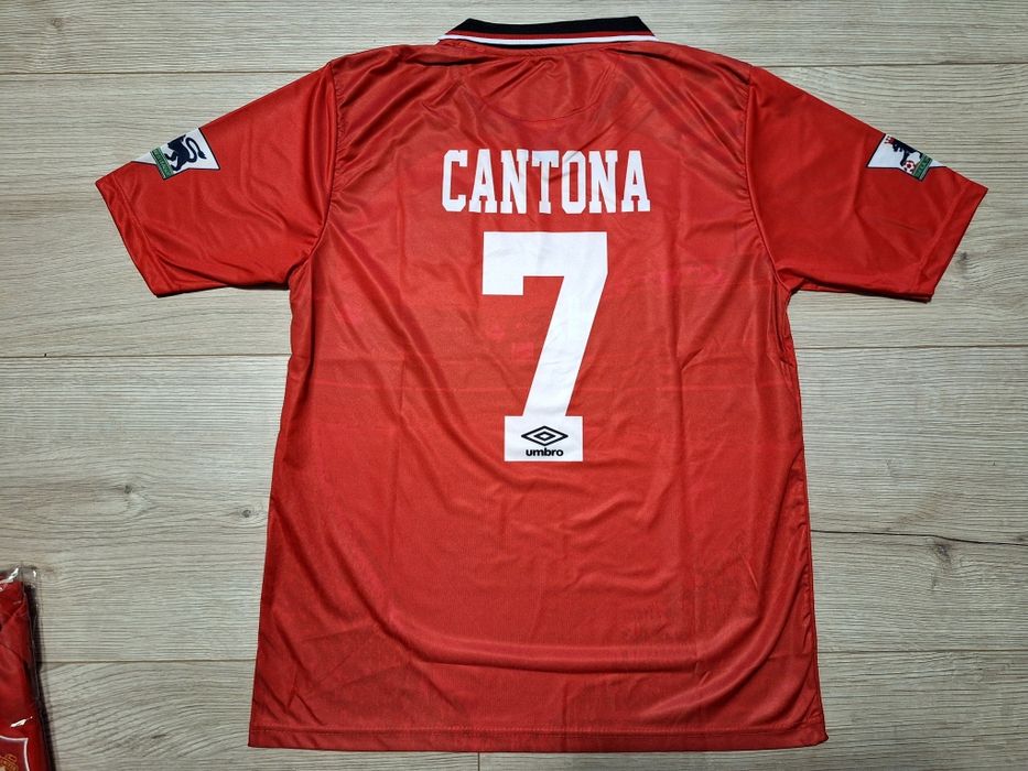 Футболна фланелка на Ерик Кантона Манчестър Юнайтед ретро модел94/95!!