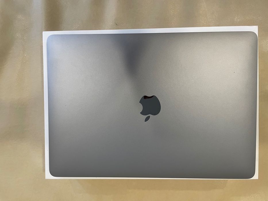 MacBook Air 13 inch 256GB