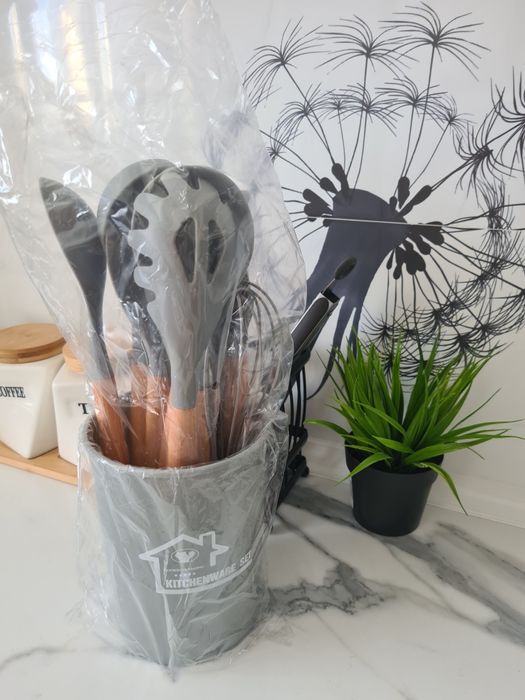 Продается Поварешки новые