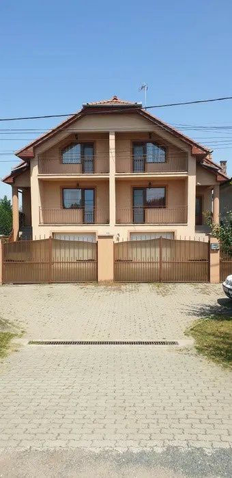 Casa duplex Fantanele !  ambele parti!