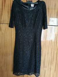 Черна дантелена рокля