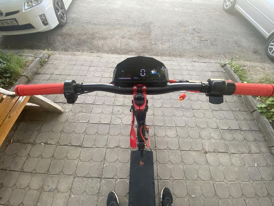 Прадава се KuKirin G4