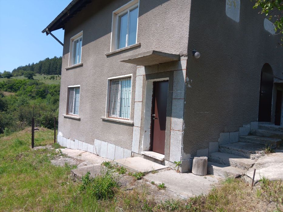 Продава се Къща в с. Бабица, Област Перник - 142 кв.м за 740 €/кв.м - Снимка #1