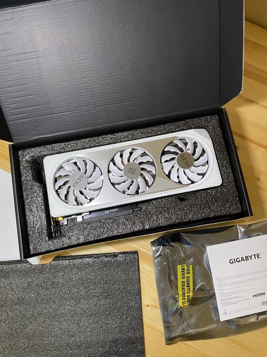 Продам Gigabyte 4060TI в идеальном состоянии