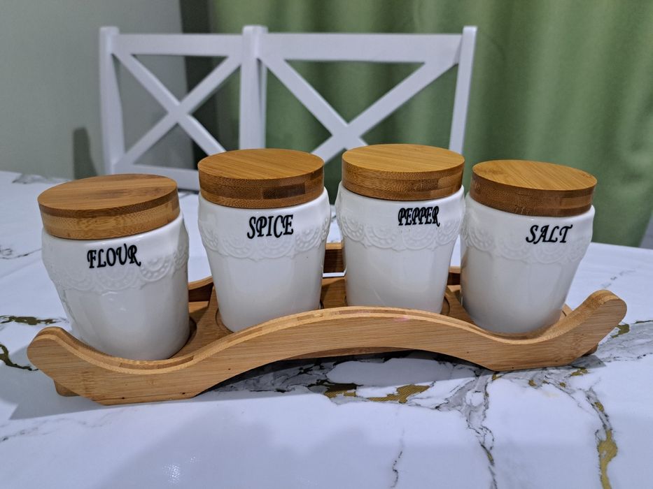 Посуда, банки для сыпучих