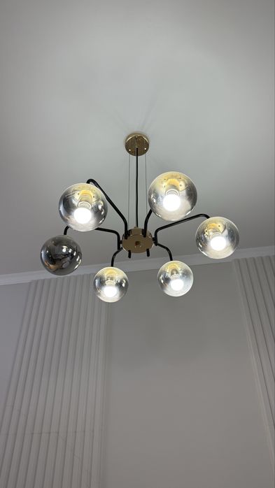 Люстра в отличном состоянии