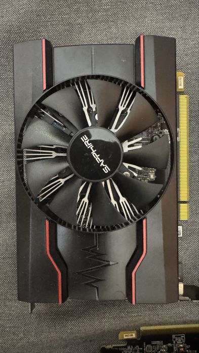 SAPPHIRE Pulse RADEON RX 550 2G GDDR5 hdmi dvi dp