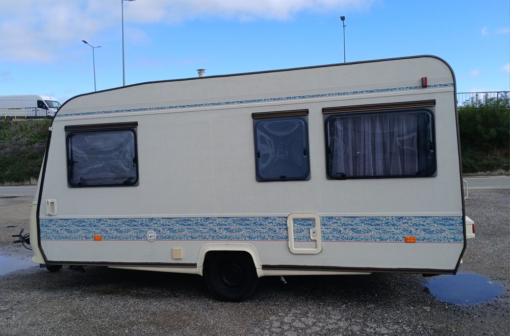 Rulotă Adria Unica din 1997 la 4200euro