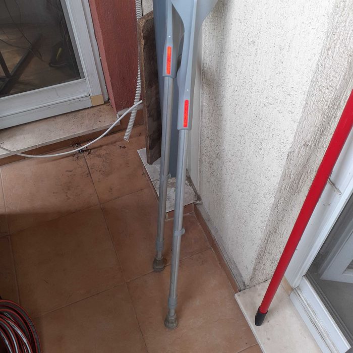 патерици КАНАДКИ