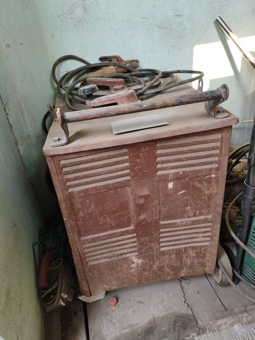 Svarka apparat sotiladi