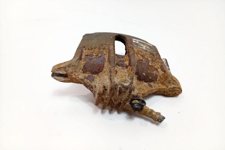 Etrier  stanga fata Peugeot 206  seria