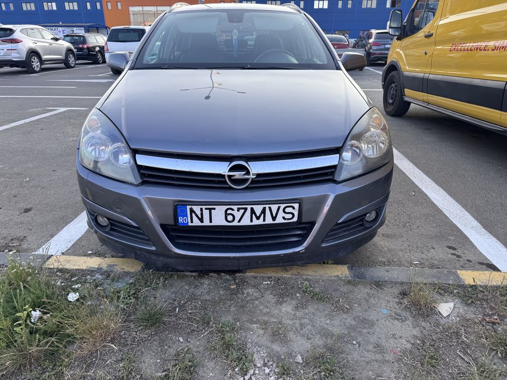 Opel astra H motor 1.9tdi 2004