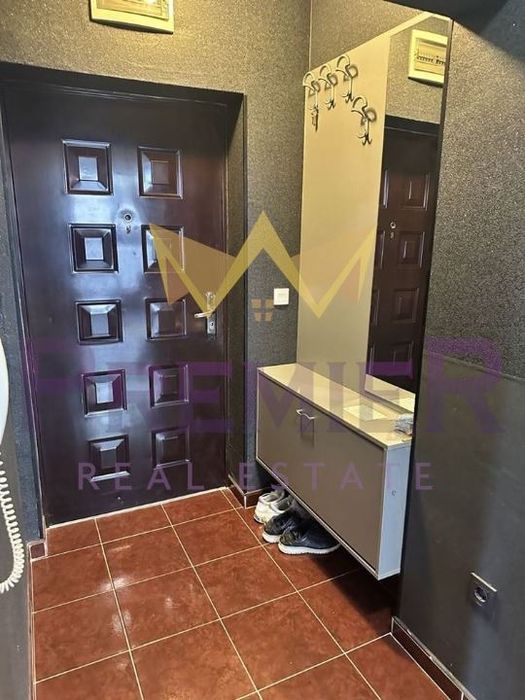 Дава се под наем Тристаен апартамент в Варна, Цветен квартал - 75 кв.м за 612 € - Снимка #9