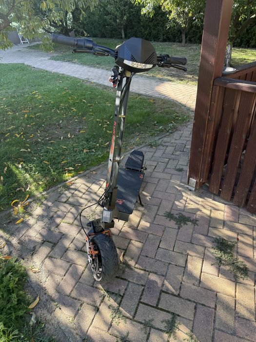 Vand trotineta electrica