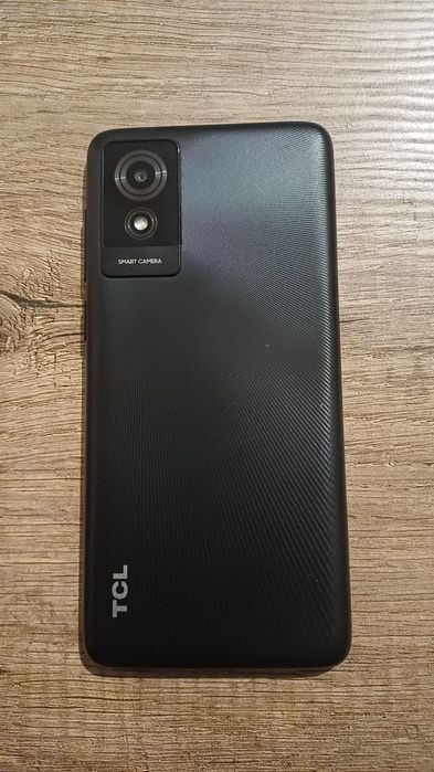 Vand telefon nou TCL 501
