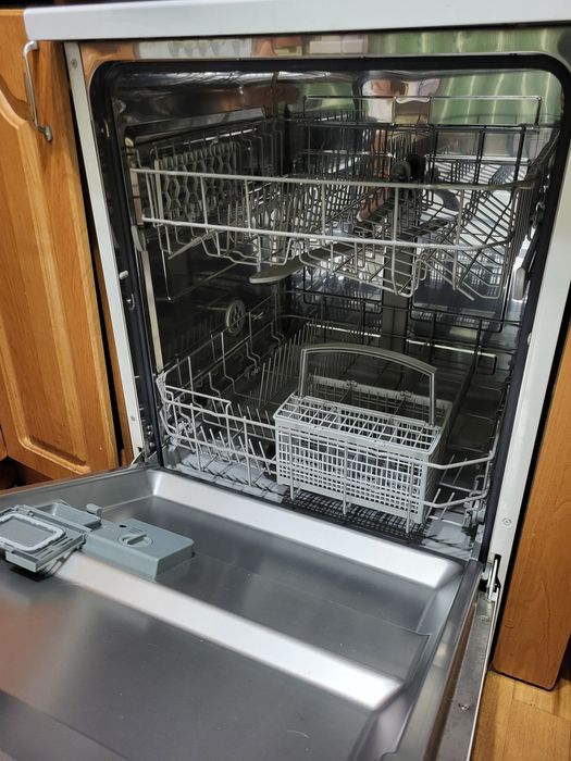 Посудомоечная машина Midea