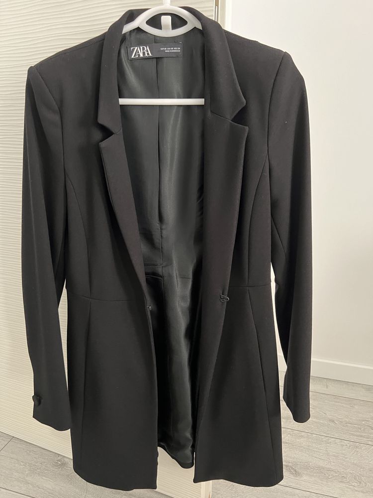 Sacou/palton Zara