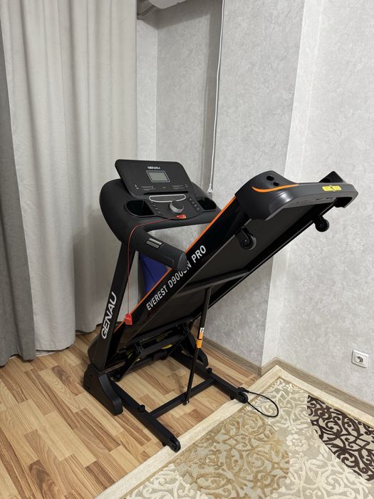 Продаётся беговая дорожка GENAU EVEREST D1000S PRO