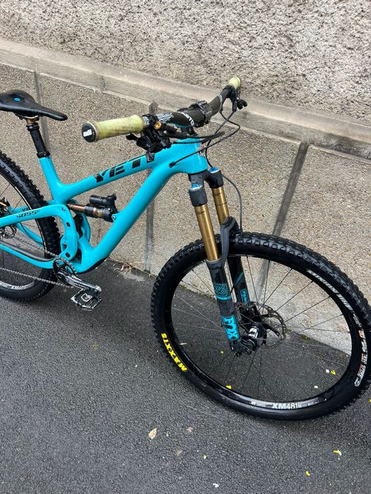 Bicicleta Full Suspension Carbon Yeti 29” Fox36 Kashima ca noua !