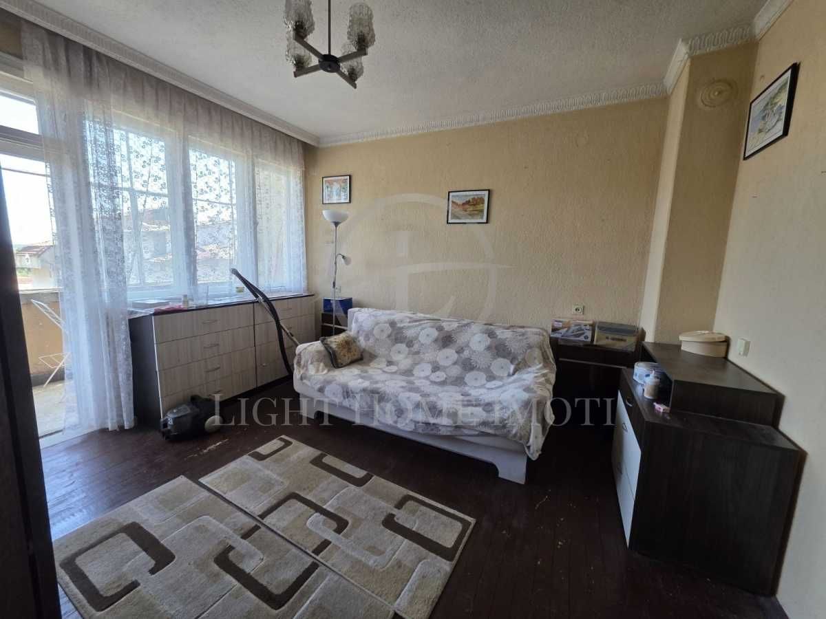 Продава се Тристаен апартамент в Хисаря - 100 кв.м за 1687 €/кв.м - Снимка #6