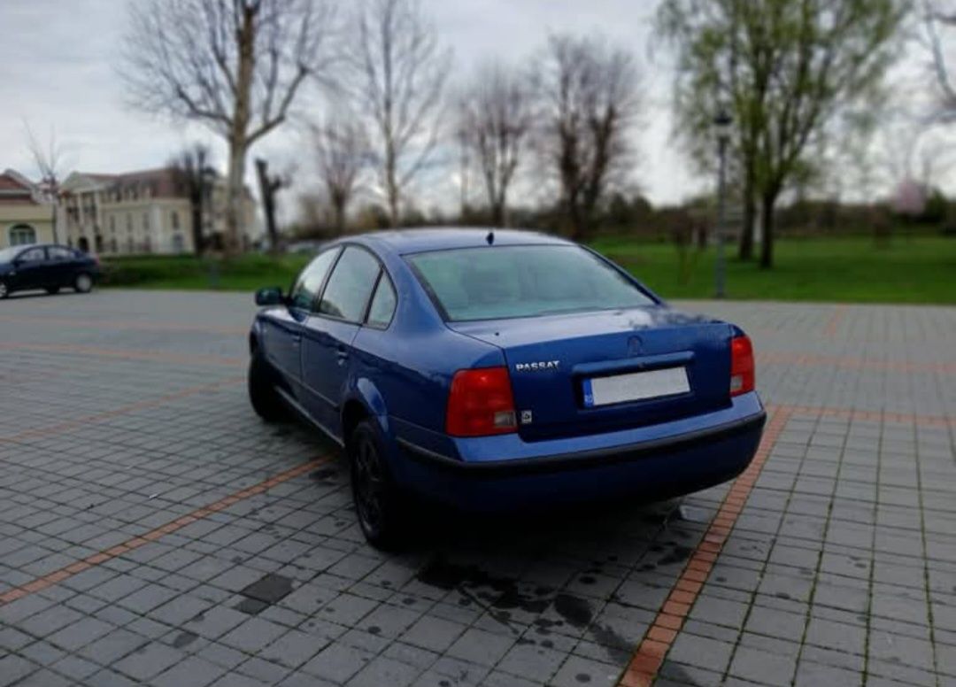 Volkswagen Paasat înmatriculat în România 

1.6 Benzină 

Acceptăm pla