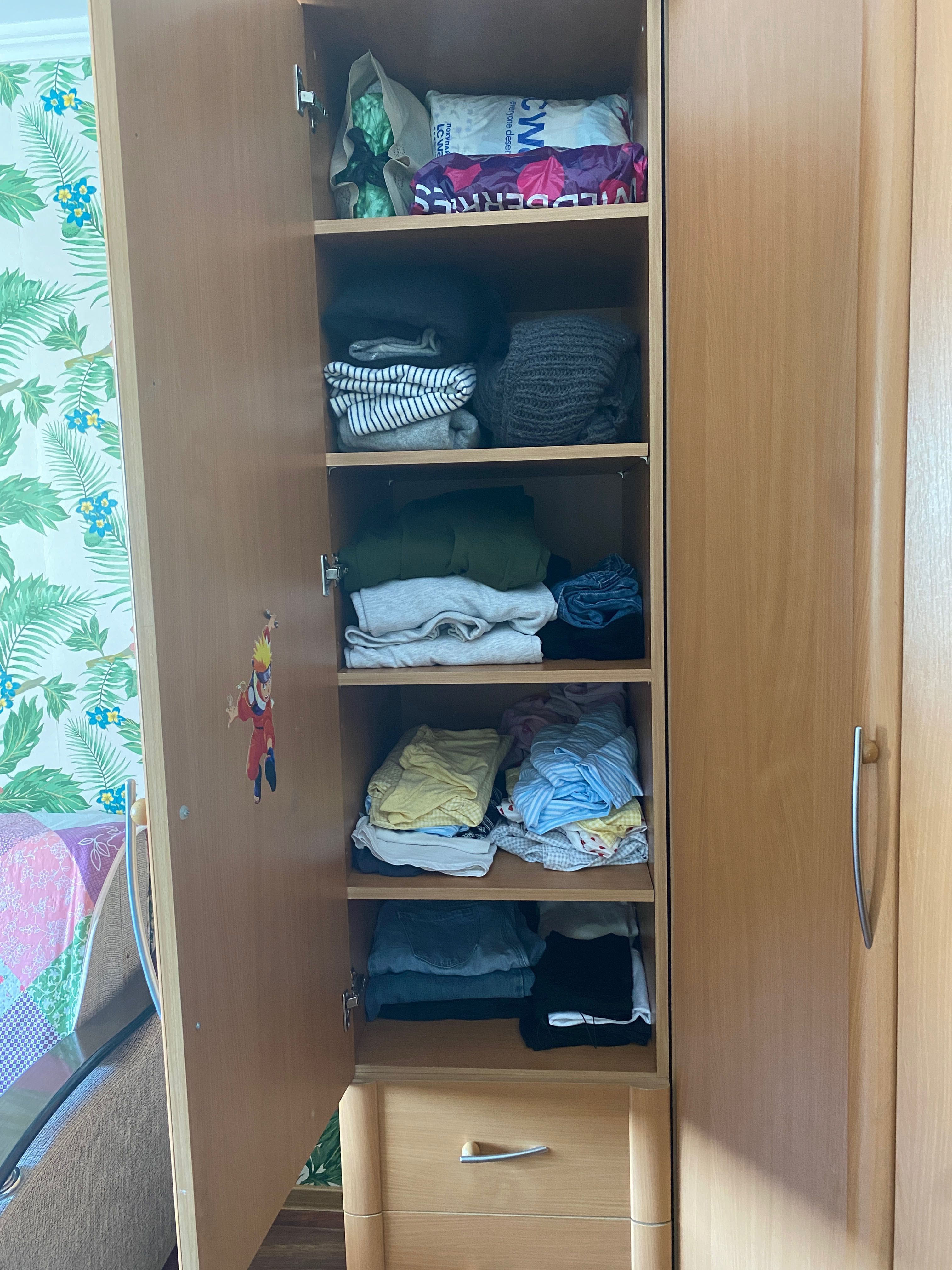 Продам шкаф для одежды