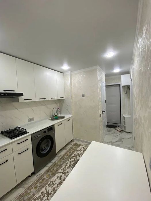 Ялангач 
теннисный корт
Кирпичный дом