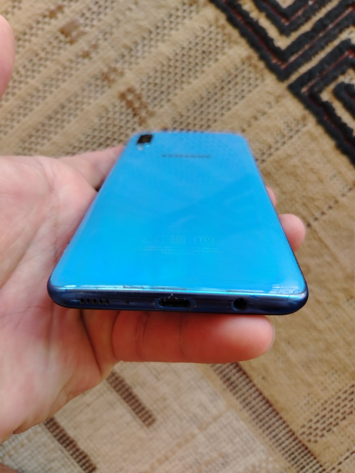 Samsung А 70 Сатылады Бір қолда ұсталған еш қандай минусы жоқ