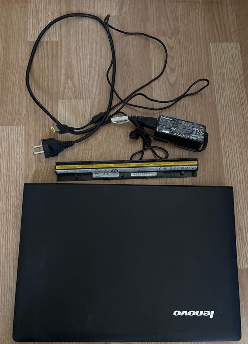 Laptop Lenovo G50-30, 15.6”, funcțional dar lent – baterie defectă